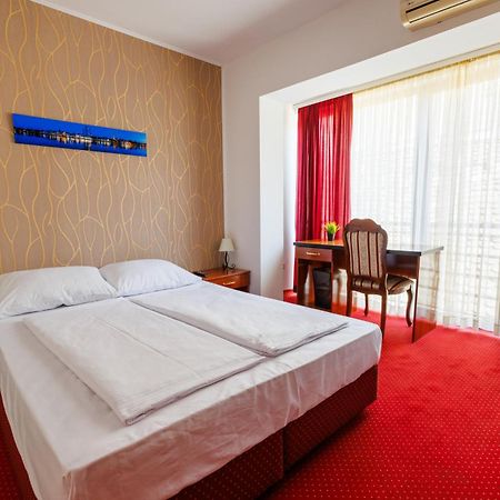Pansion Strossmayer Osijek Exteriör bild